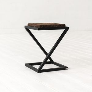 sgabello contemporaneo