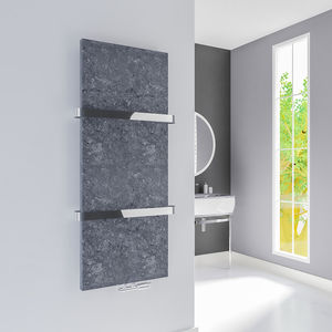 radiatore scaldasalviette ad acqua calda
