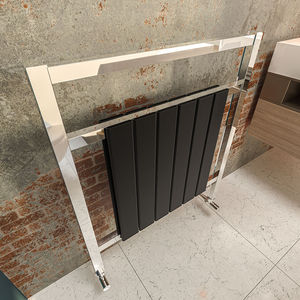 radiatore scaldasalviette ad acqua calda