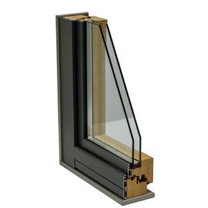 finestra in legno