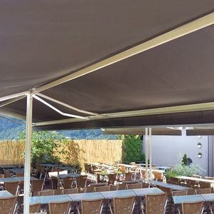 tenda da sole a doppia pendenza