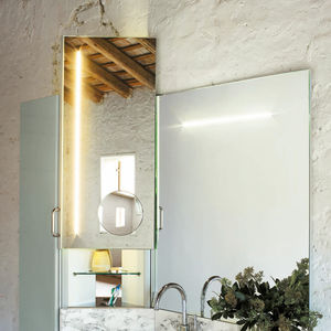specchio da bagno a muro