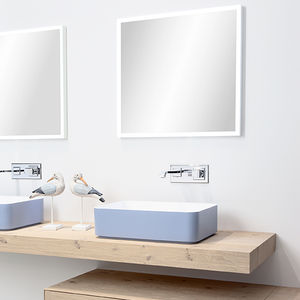 specchio da bagno a muro