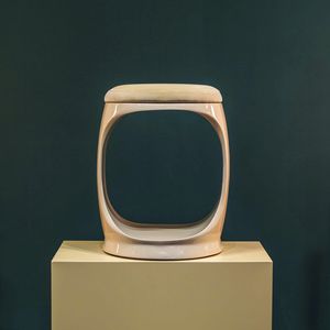 sgabello contemporaneo