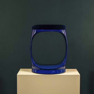 sgabello contemporaneo