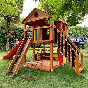 casetta da gioco per parco giochi