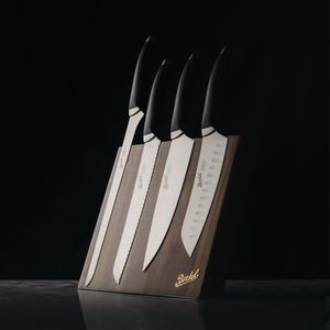 coltello da cucina con manico in plastica