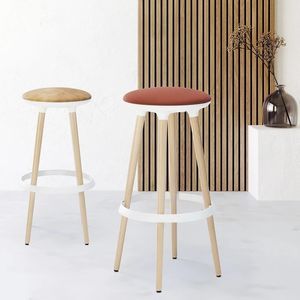 sgabello contemporaneo