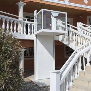 piattaforma elevatrice per sedia a rotelle