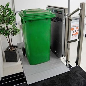 montascale a piattaforma per magazzino