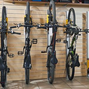 rastrelliera per biciclette a muro