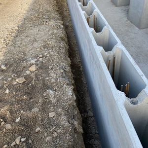 blocco di calcestruzzo pieno 1