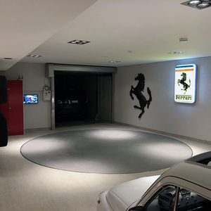 piattaforma di parcheggio premium