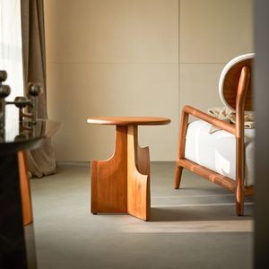 tavolo d'appoggio contemporaneo