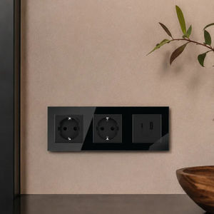 supporto per prese elettriche multimediale