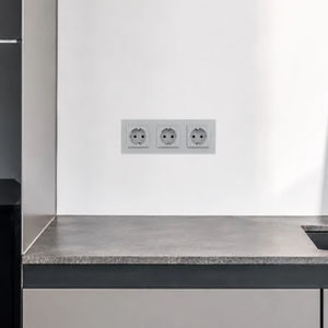 supporto per prese elettriche multimediale