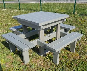 tavolo da picnic contemporaneo