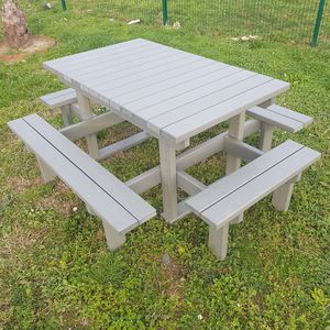tavolo da picnic contemporaneo