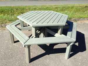 tavolo da picnic contemporaneo