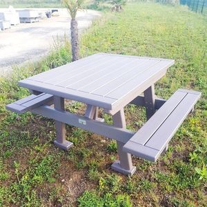tavolo da picnic contemporaneo