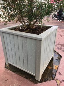 fioriera in plastica riciclata