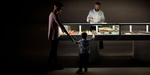vetrina refrigerata espositiva / a isola / illuminata / per pasticceria