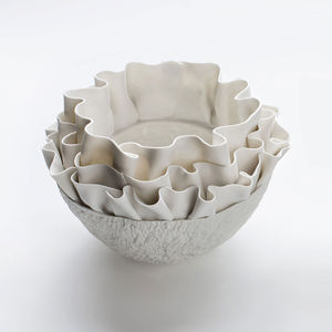 vaso moderno / in porcellana / fatto a mano
