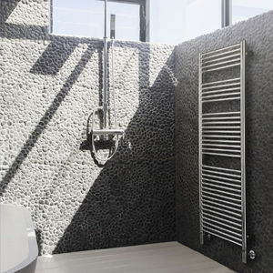 scaldasalviette ad acqua calda