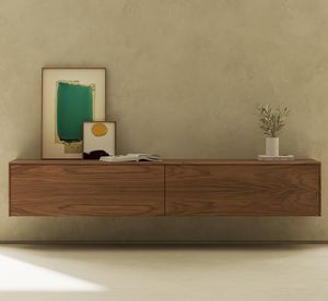credenza con piedi alti