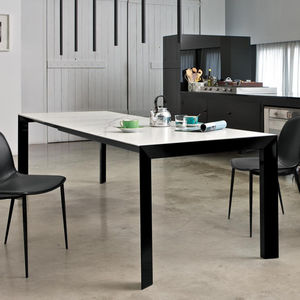 tavolo contemporaneo