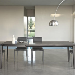tavolo contemporaneo 1