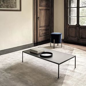 tavolino basso contemporaneo