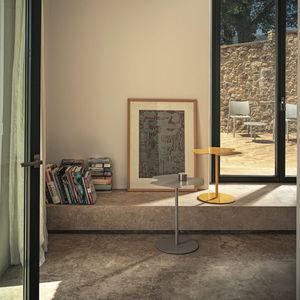 tavolino basso contemporaneo 1