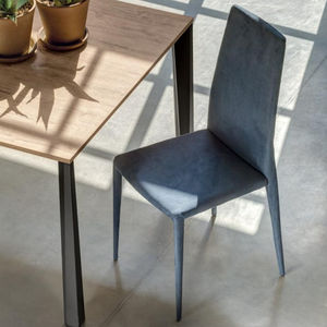 sedia contemporanea