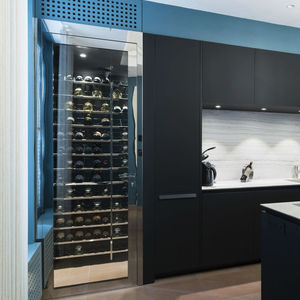 cantinetta da incasso / in acciaio inox / su misura / con illuminazione integrata