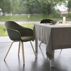 sedia contemporanea