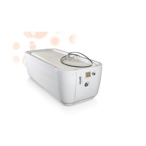 letto ad acqua da massaggio con cromoterapia