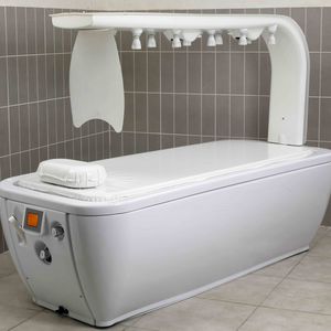 letto ad acqua da massaggio con cromoterapia