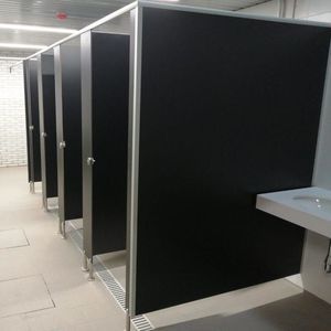 cabina per bagni pubblici in HPL 1