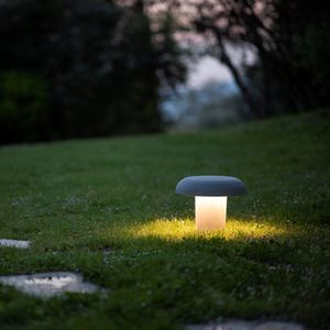 lampada da pavimento