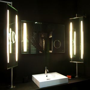 specchio da bagno a muro