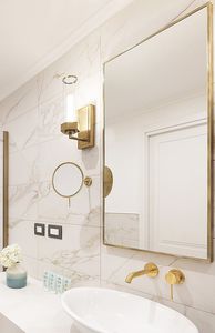 specchio da bagno sospeso