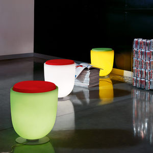 pouf moderno