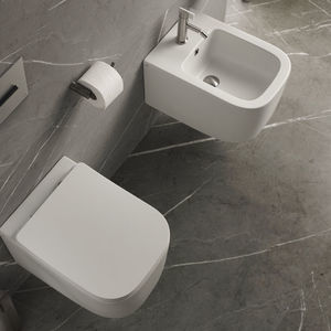 bidet sospeso