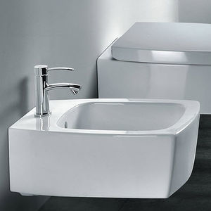 bidet sospeso