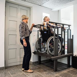 piattaforma elevatrice PMR