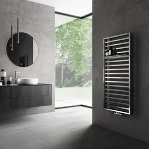 scaldasalviette ad acqua calda