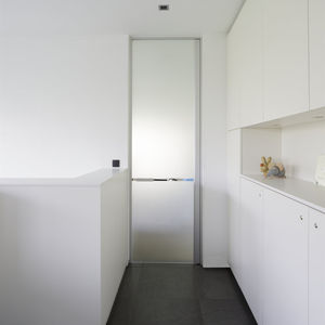 rivestimento per porta in vetro sabbiato