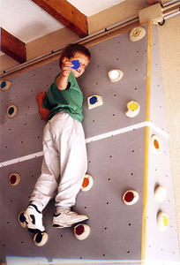parete d'arrampicata fissa