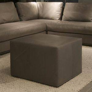 pouf moderno